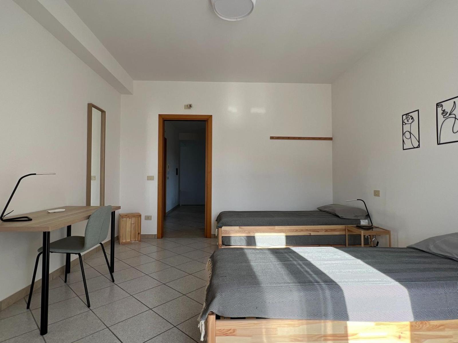 Livingapple Apartment Scauri  Exterior photo