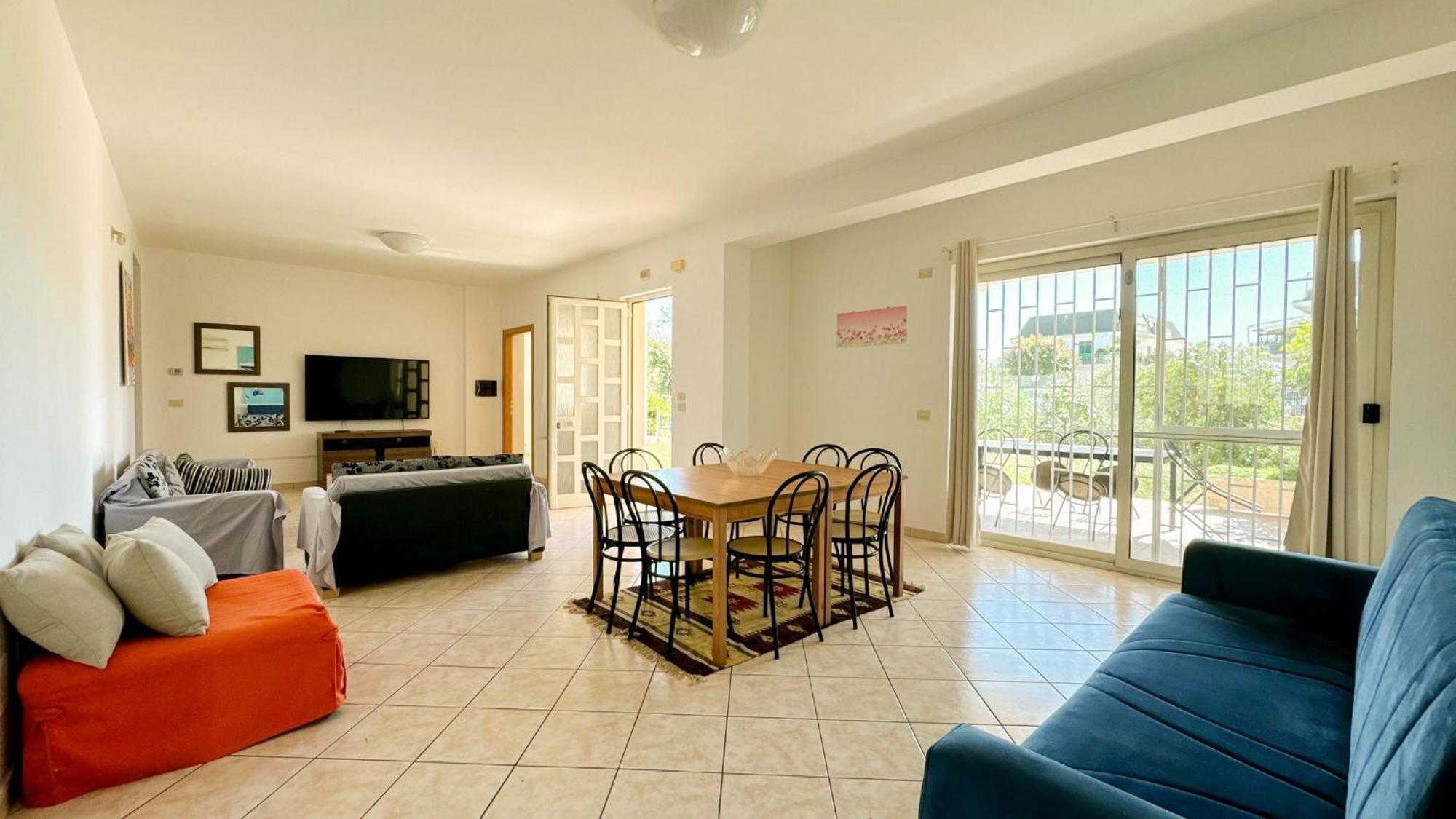 Livingapple Apartment Scauri  Exterior photo